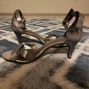Super cute Kelly and Katie Heels from DSW